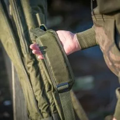 Daiwa Black Widow 3 Rod Holdalls -Rods Shop blis0dnj638140553738089663