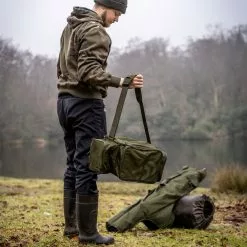 Daiwa Black Widow Compact Tackle Bag -Rods Shop cnvrb5xh638131099844982408