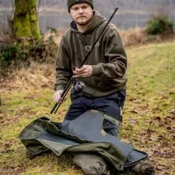 Daiwa Black Widow 3 Rod Holdalls -Rods Shop knrsiuql638140553738089663