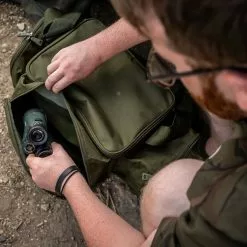 Daiwa Black Widow Compact Tackle Bag -Rods Shop kzavd2it638131099844982408