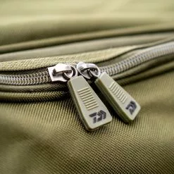 Daiwa Black Widow Compact Tackle Bag -Rods Shop yn5vtfgs638132677972227057